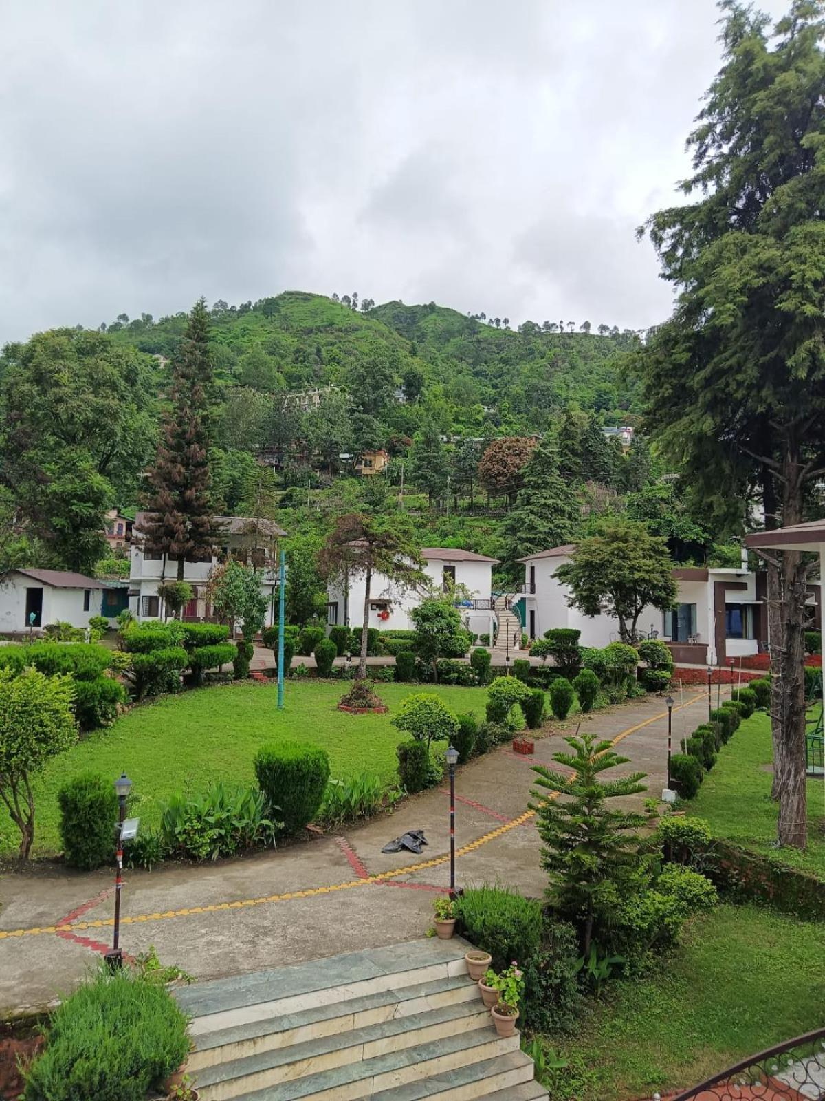 Shikha Resort Ewentbliz Bhīm Tāl Zewnętrze zdjęcie