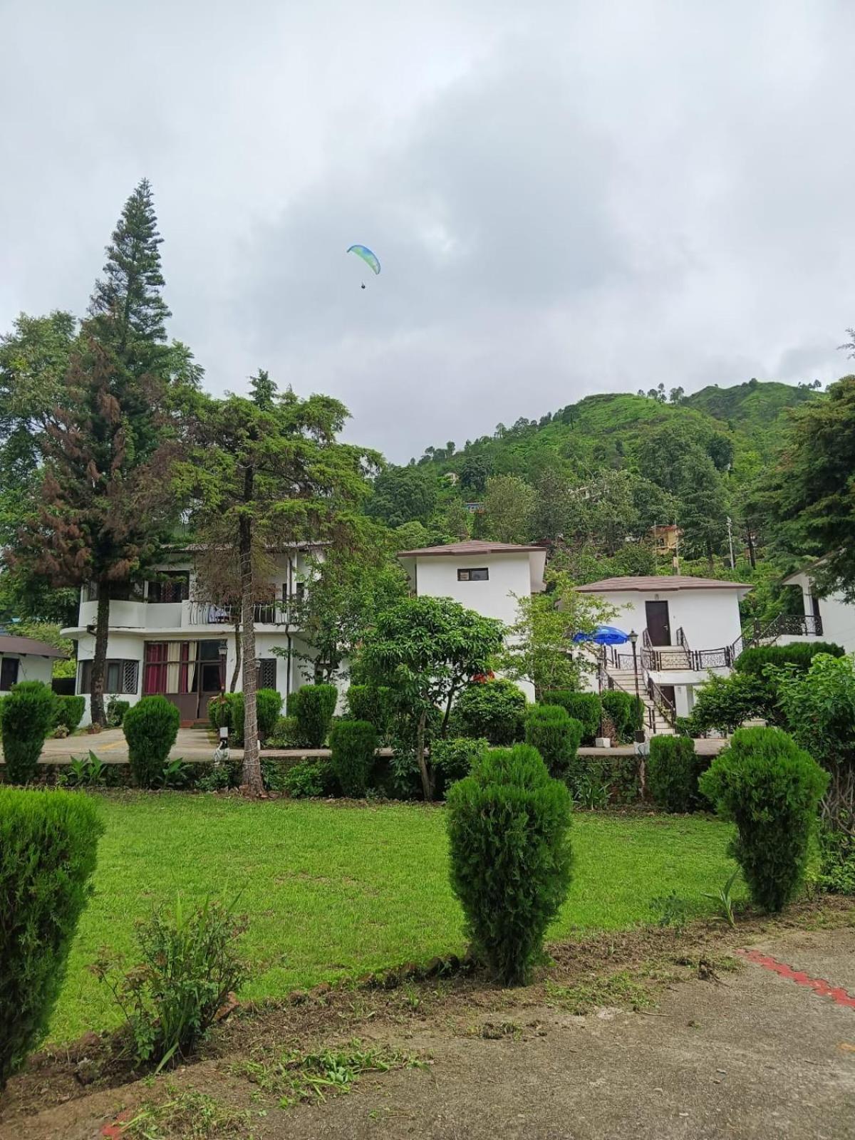 Shikha Resort Ewentbliz Bhīm Tāl Zewnętrze zdjęcie