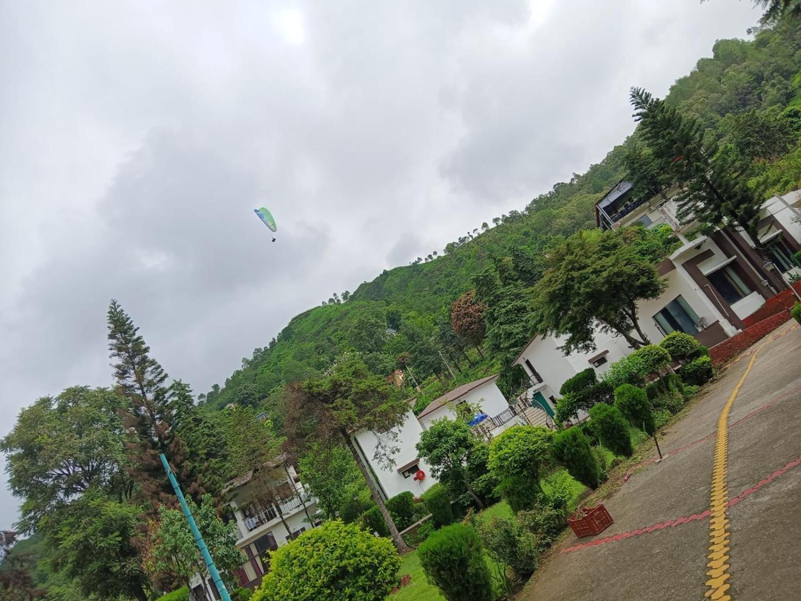 Shikha Resort Ewentbliz Bhīm Tāl Zewnętrze zdjęcie