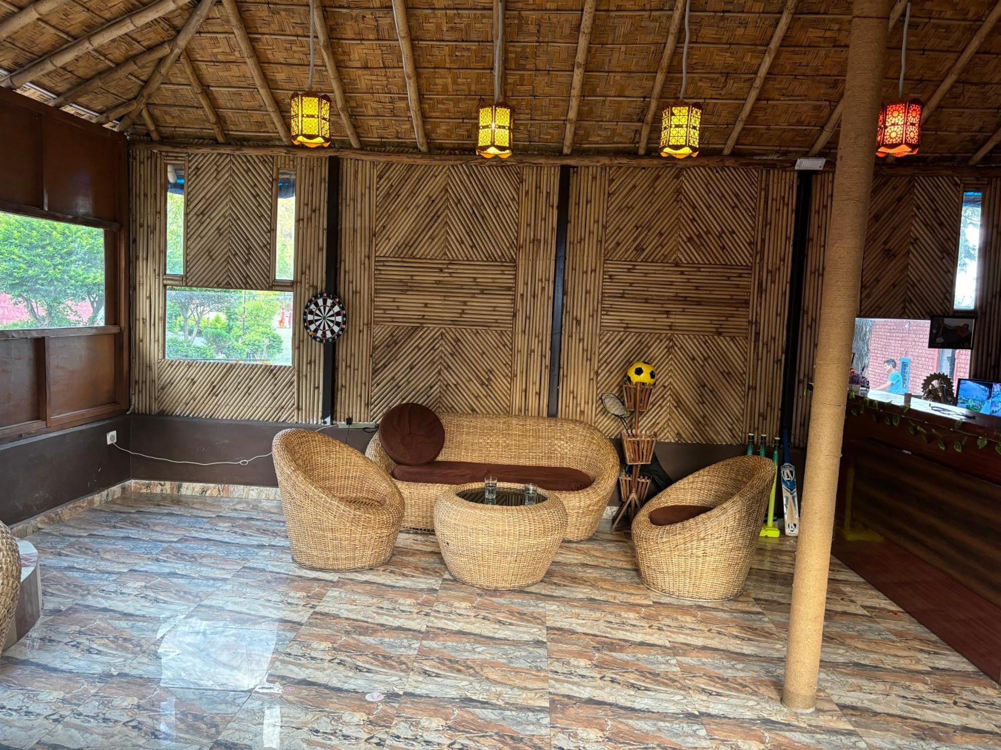 Shikha Resort Ewentbliz Bhīm Tāl Zewnętrze zdjęcie