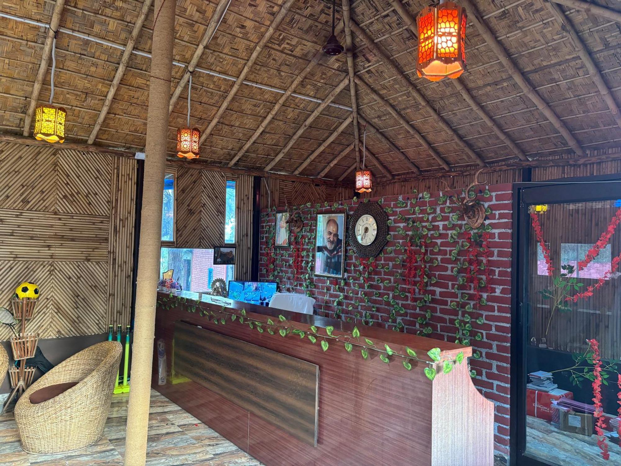 Shikha Resort Ewentbliz Bhīm Tāl Zewnętrze zdjęcie
