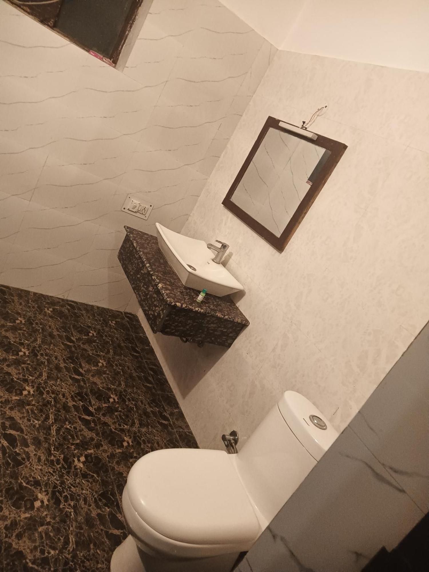 Shikha Resort Ewentbliz Bhīm Tāl Zewnętrze zdjęcie
